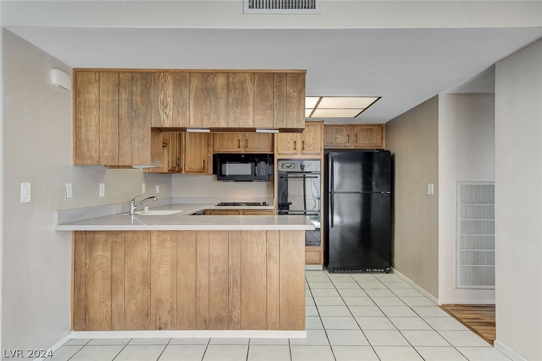 3753 Heritage Avenue