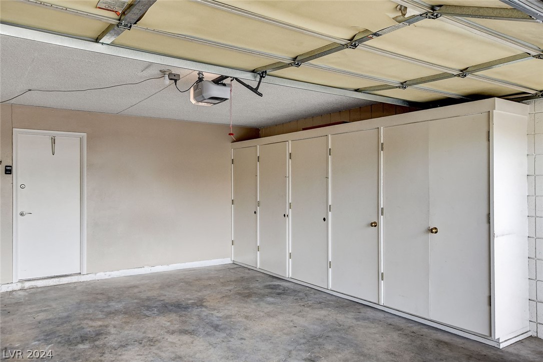 3753 Heritage Avenue