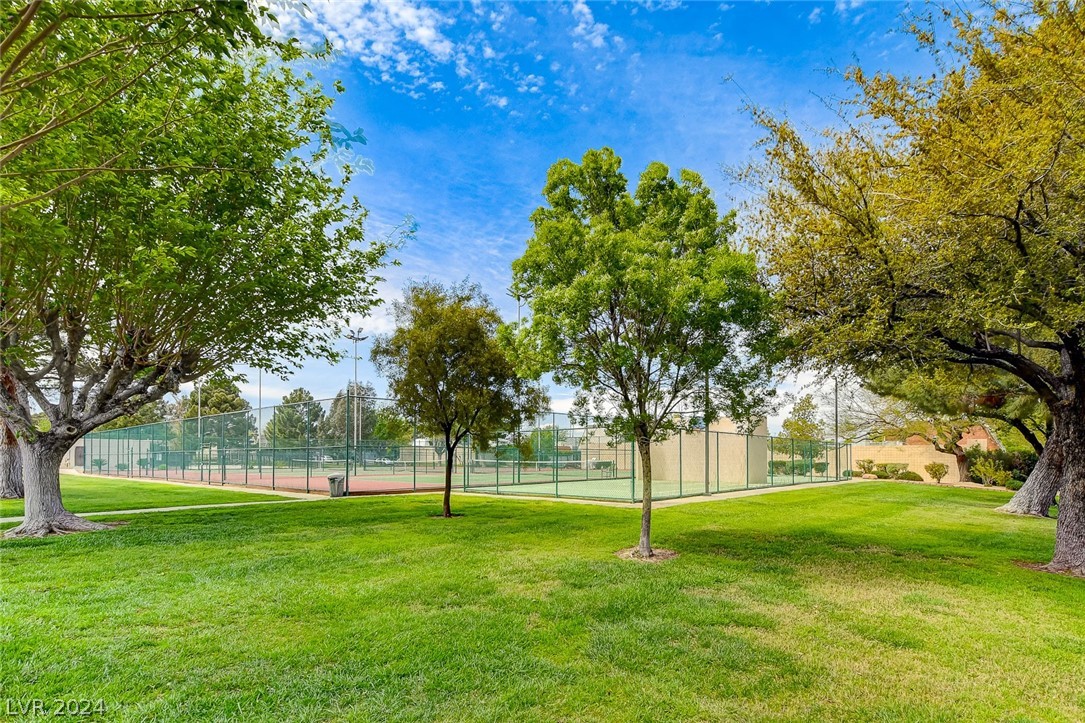 3753 Heritage Avenue