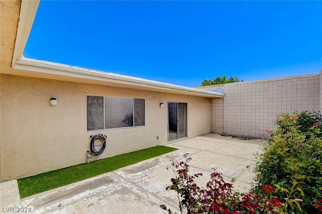 3753 Heritage Avenue