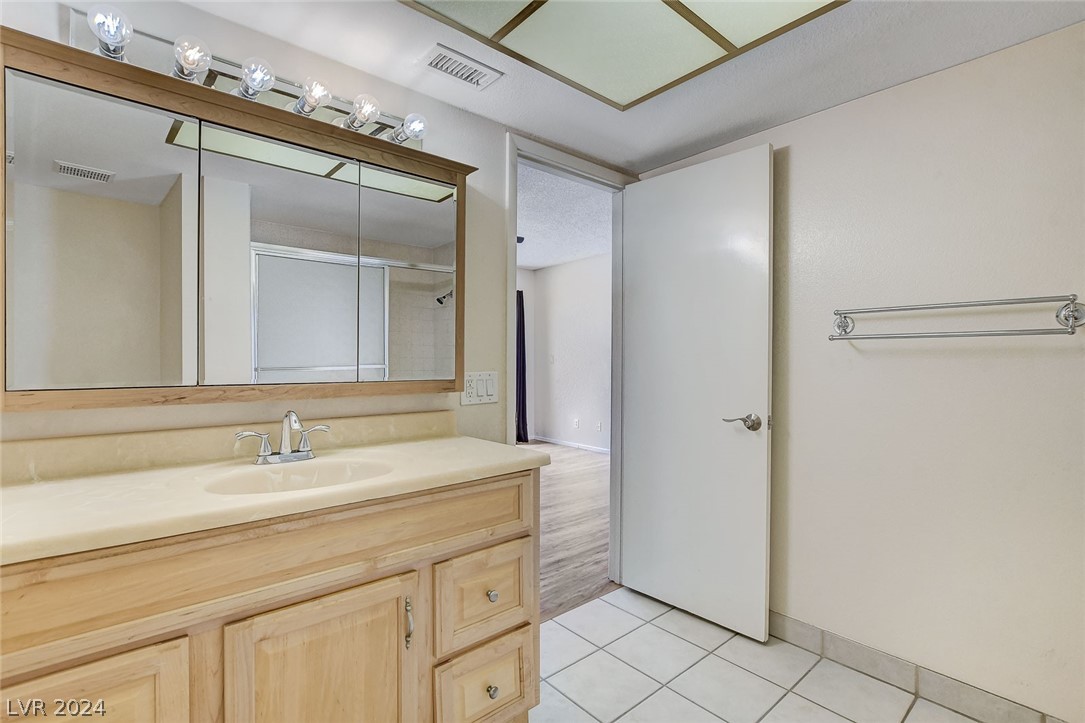 3753 Heritage Avenue