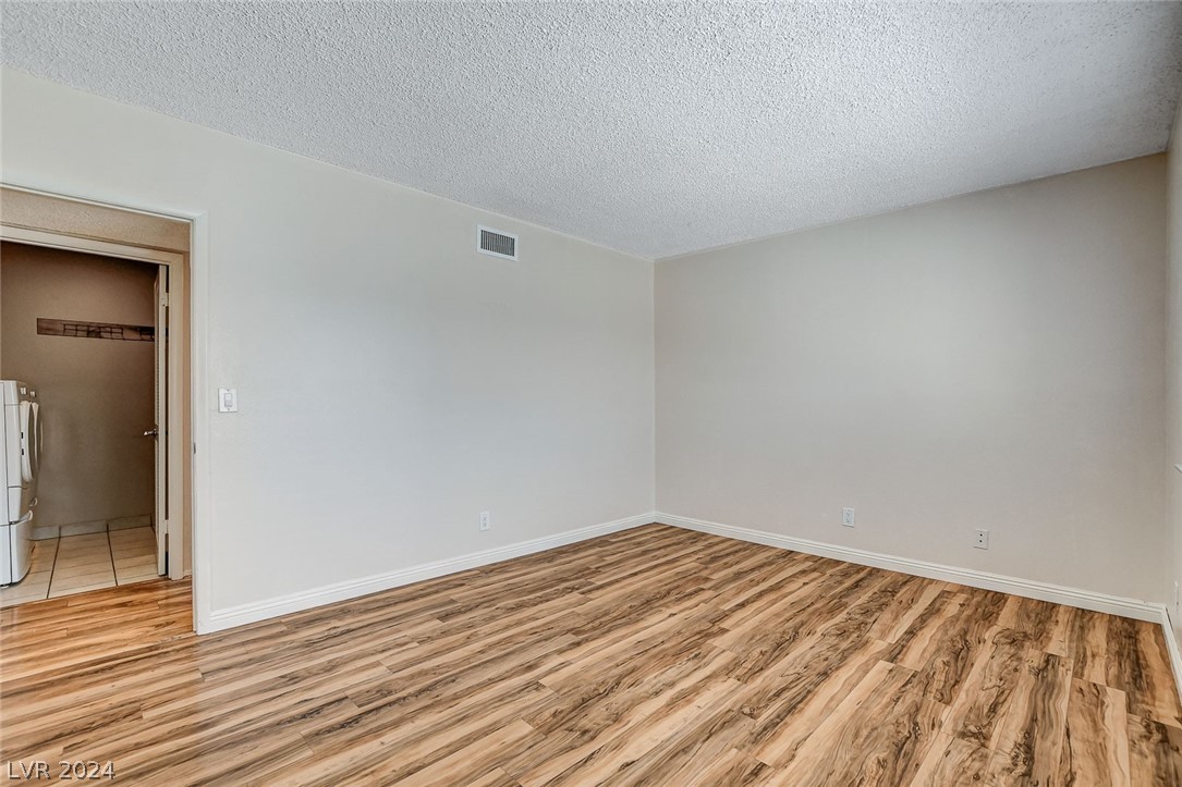 3753 Heritage Avenue