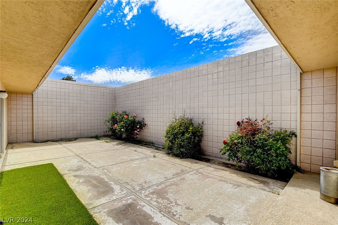 3753 Heritage Avenue