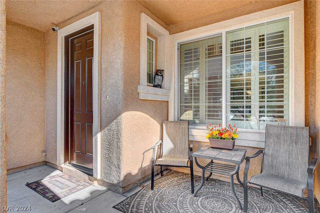 7929 Red Rock Ridge Avenue