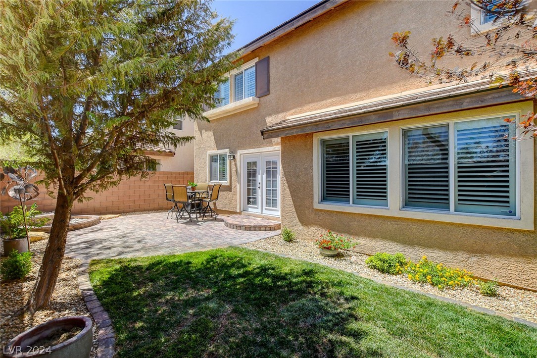 7929 Red Rock Ridge Avenue