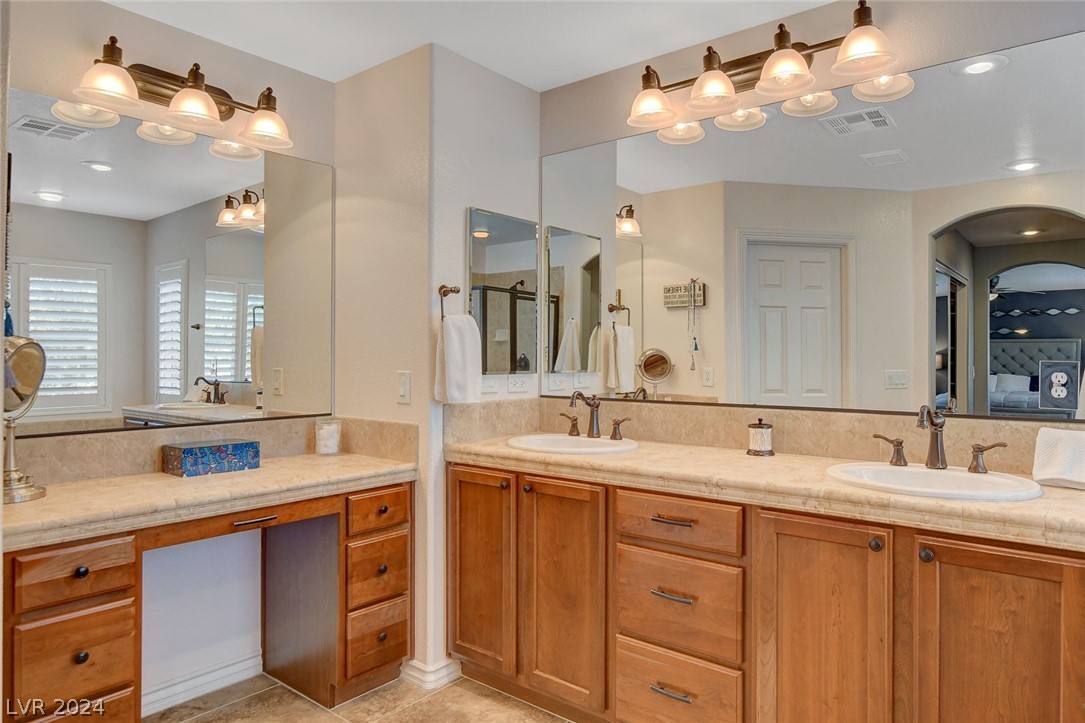 7929 Red Rock Ridge Avenue