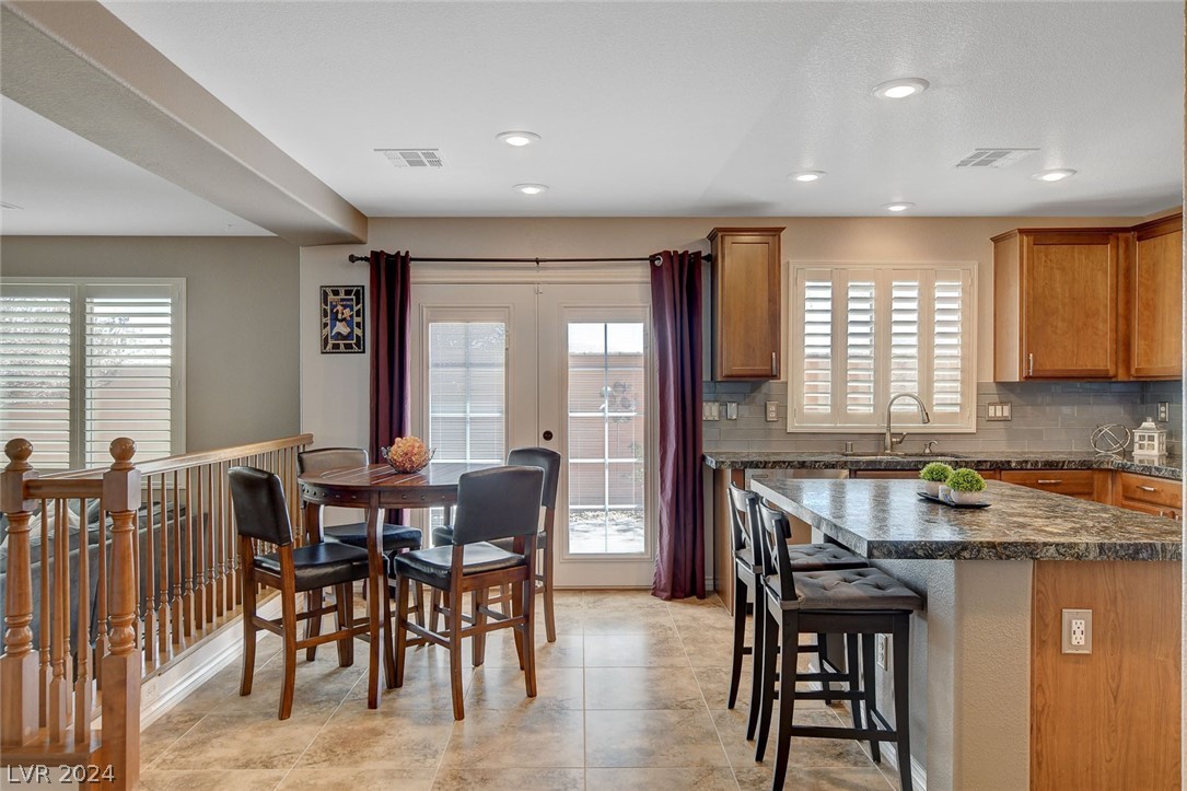 7929 Red Rock Ridge Avenue