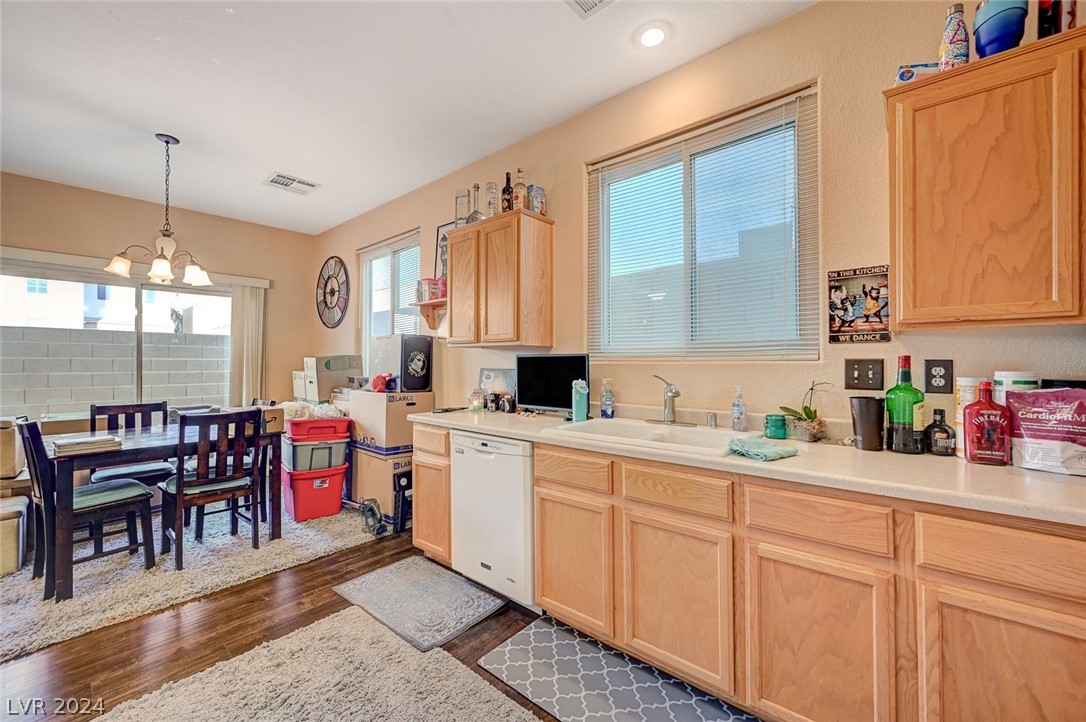 7647 Crystal Village Lane