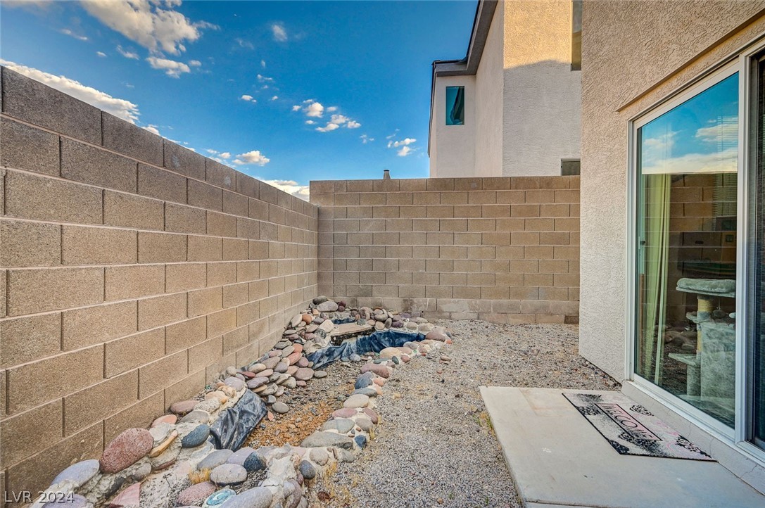 7647 Crystal Village Lane