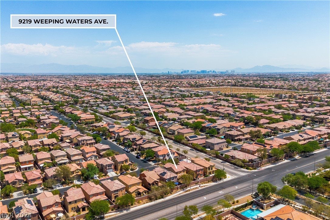 9219 Weeping Water Avenue