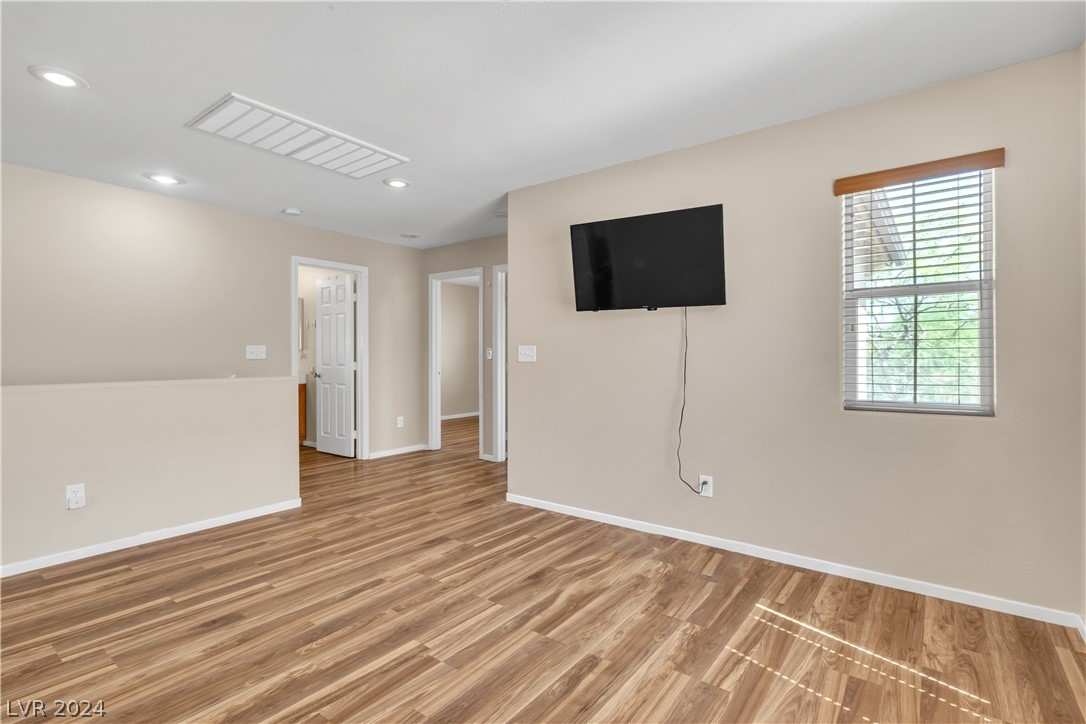 9219 Weeping Water Avenue