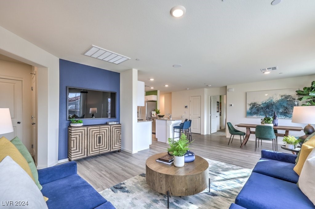 7915 Aurora Sky Street 671