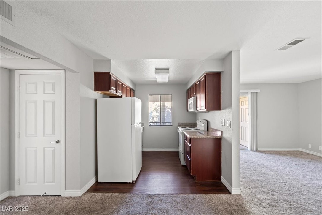 5060 Indian River Drive 382