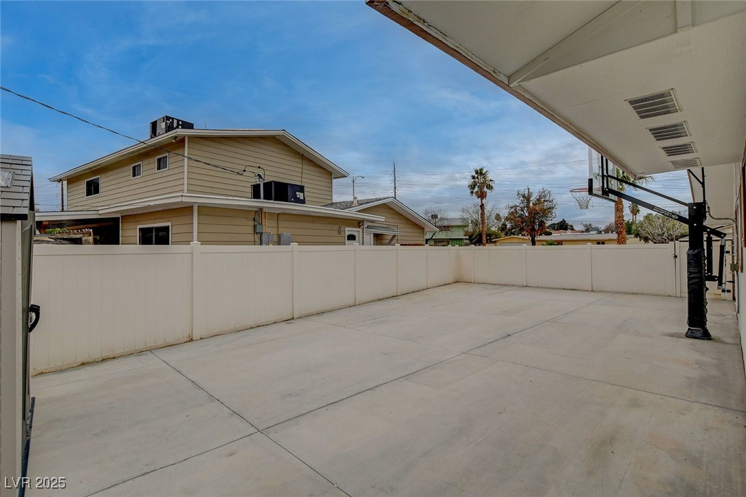 4678 San Benito Street