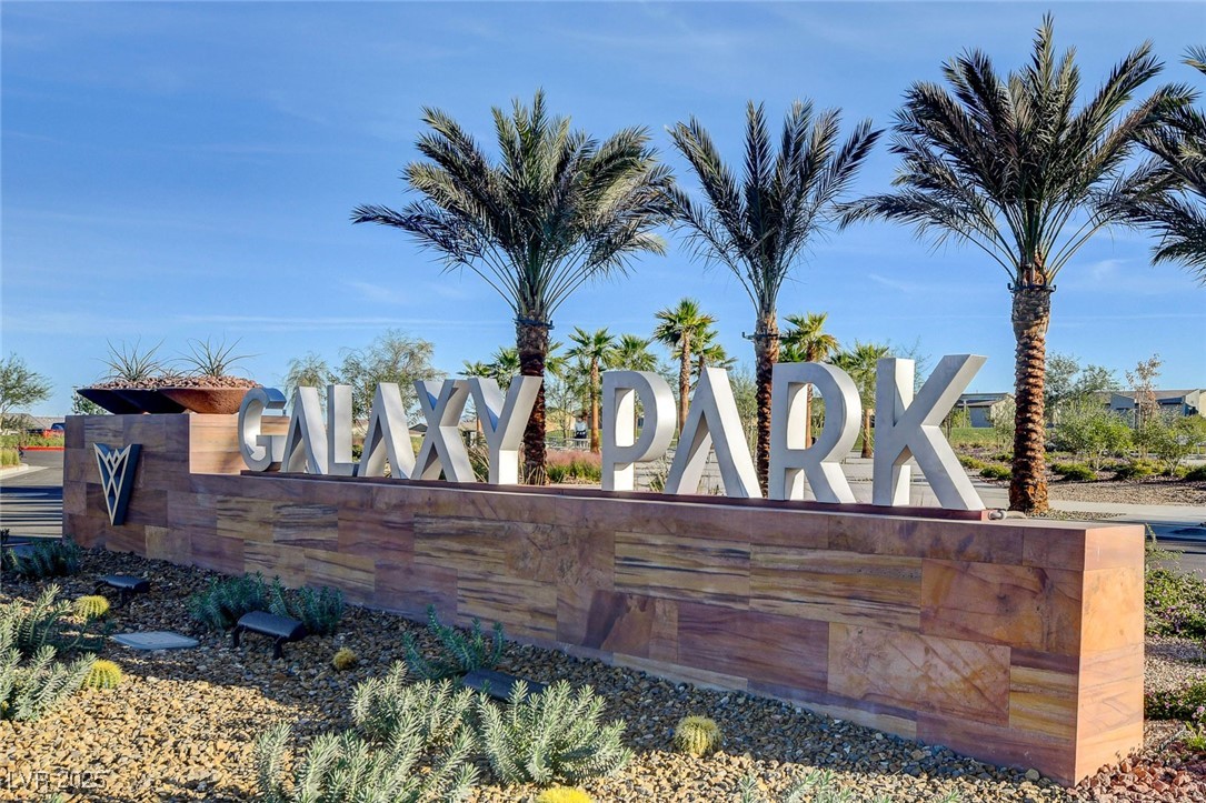 7828 Stone Forest Street