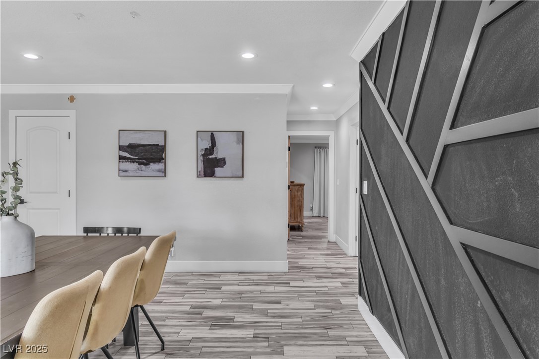 5700 North Torrey Pines Drive