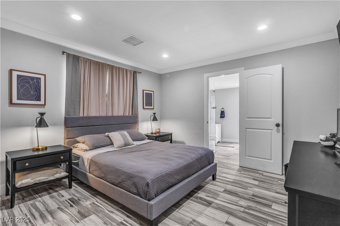 5700 North Torrey Pines Drive