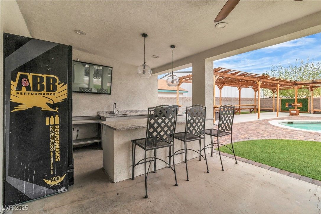 5700 North Torrey Pines Drive