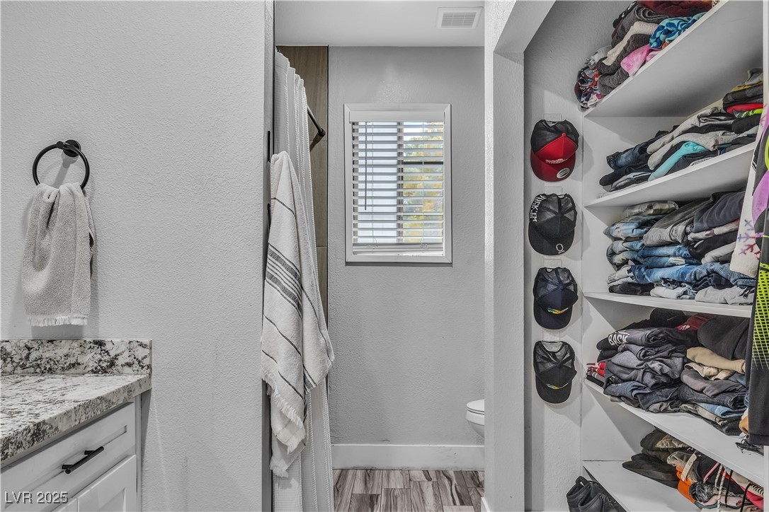 5700 North Torrey Pines Drive