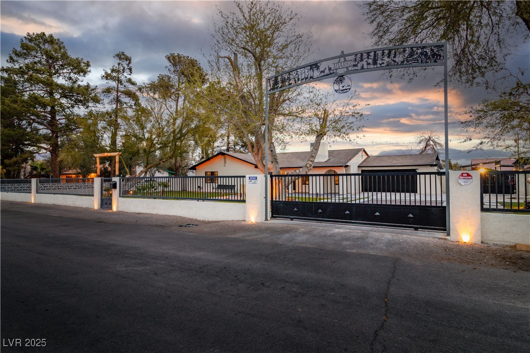 5700 North Torrey Pines Drive