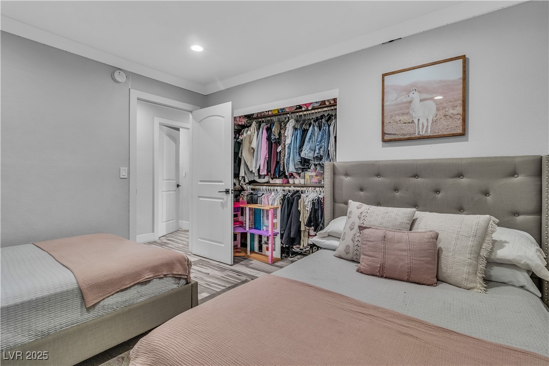 5700 North Torrey Pines Drive