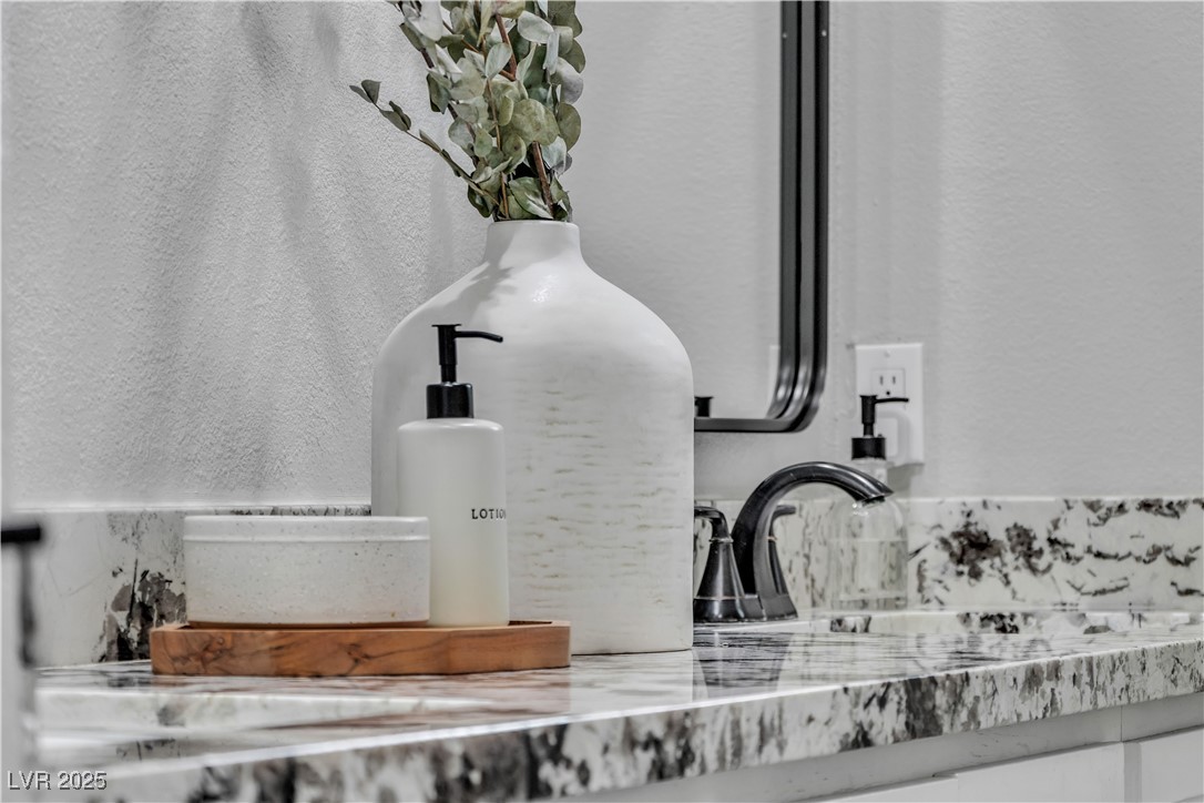 5700 North Torrey Pines Drive