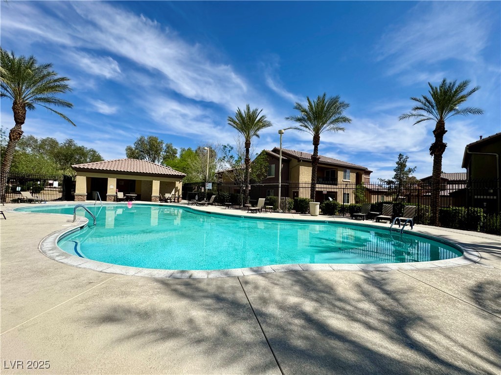 6868 Sky Pointe Drive 1033