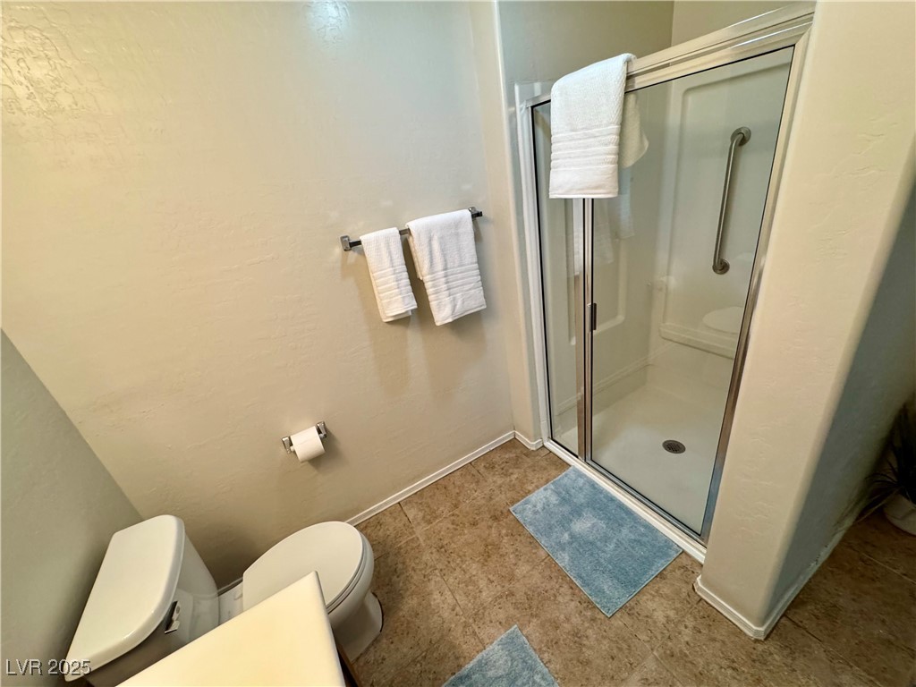 6868 Sky Pointe Drive 1033