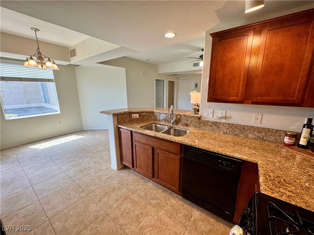 6868 Sky Pointe Drive 1033