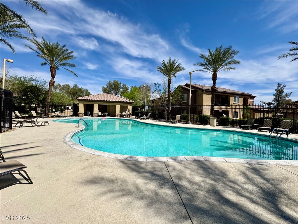 6868 Sky Pointe Drive 1033