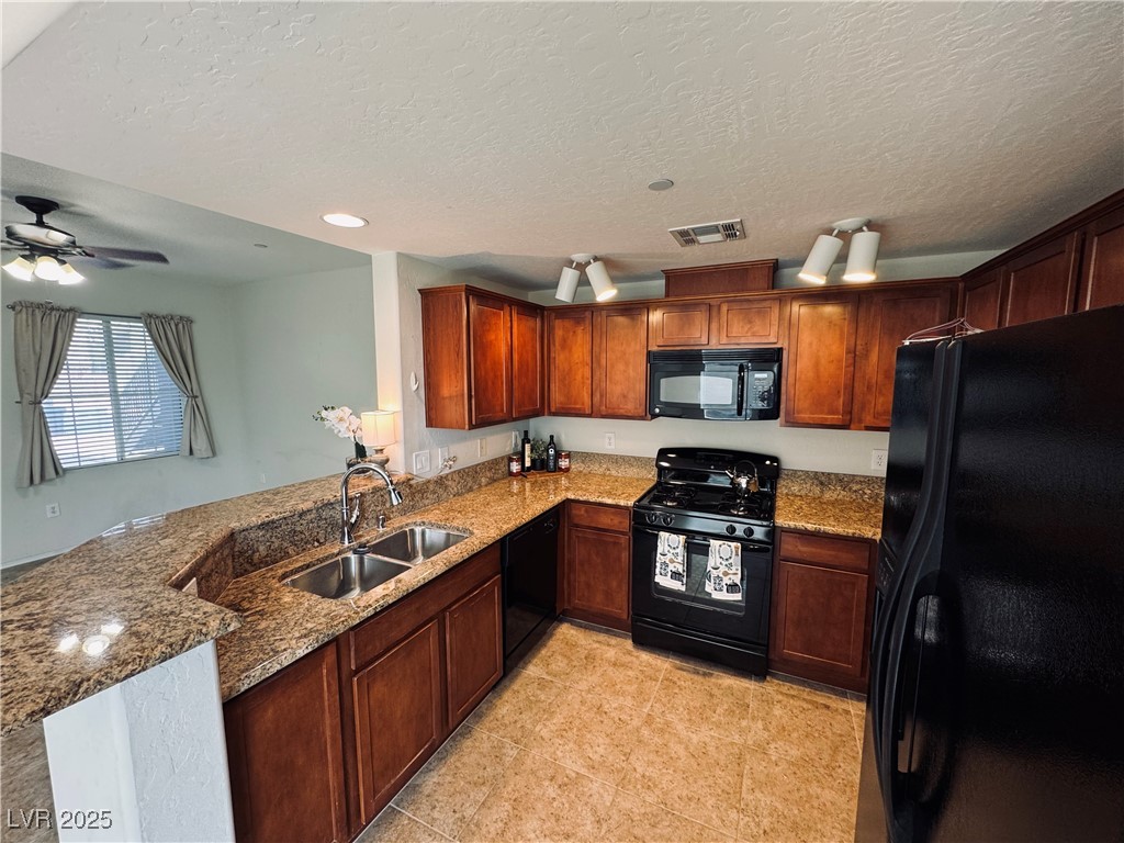 6868 Sky Pointe Drive 1033