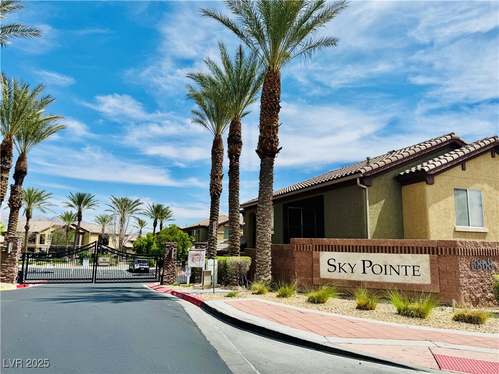 6868 Sky Pointe Drive 1033