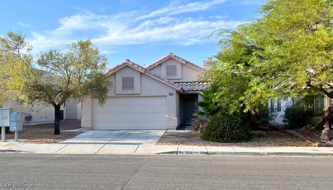 5512 Del Lago Drive