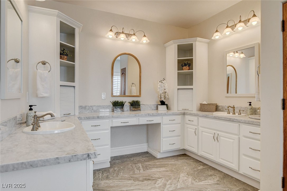 1182 Thomas Bay Circle