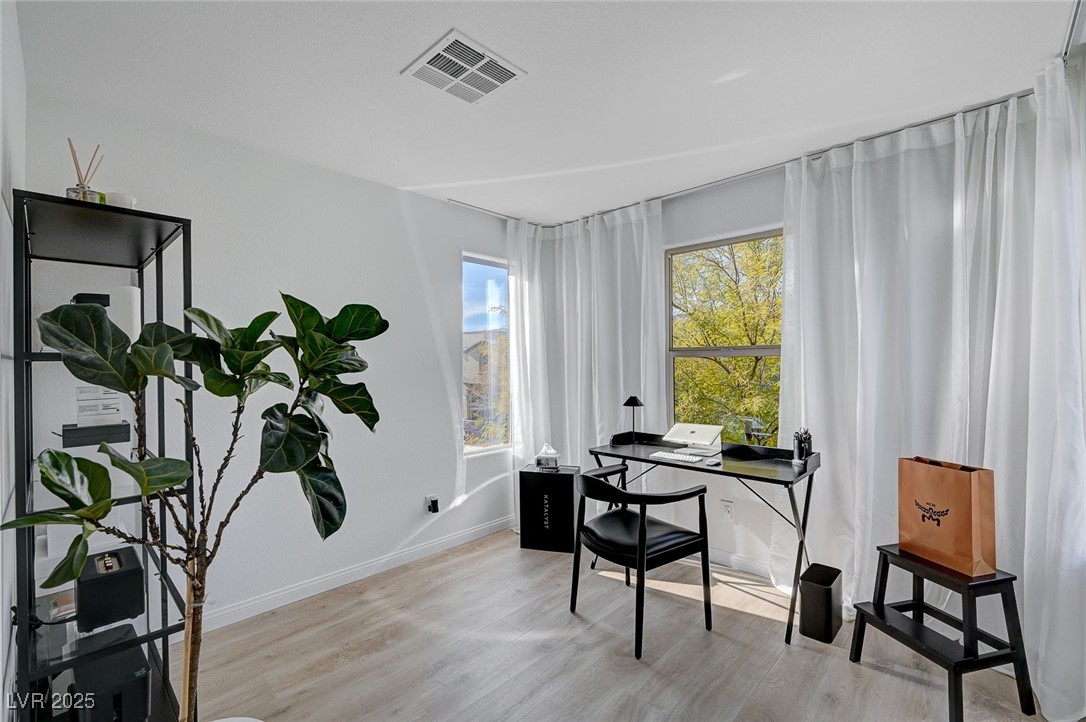 5958 Smith Valley Road