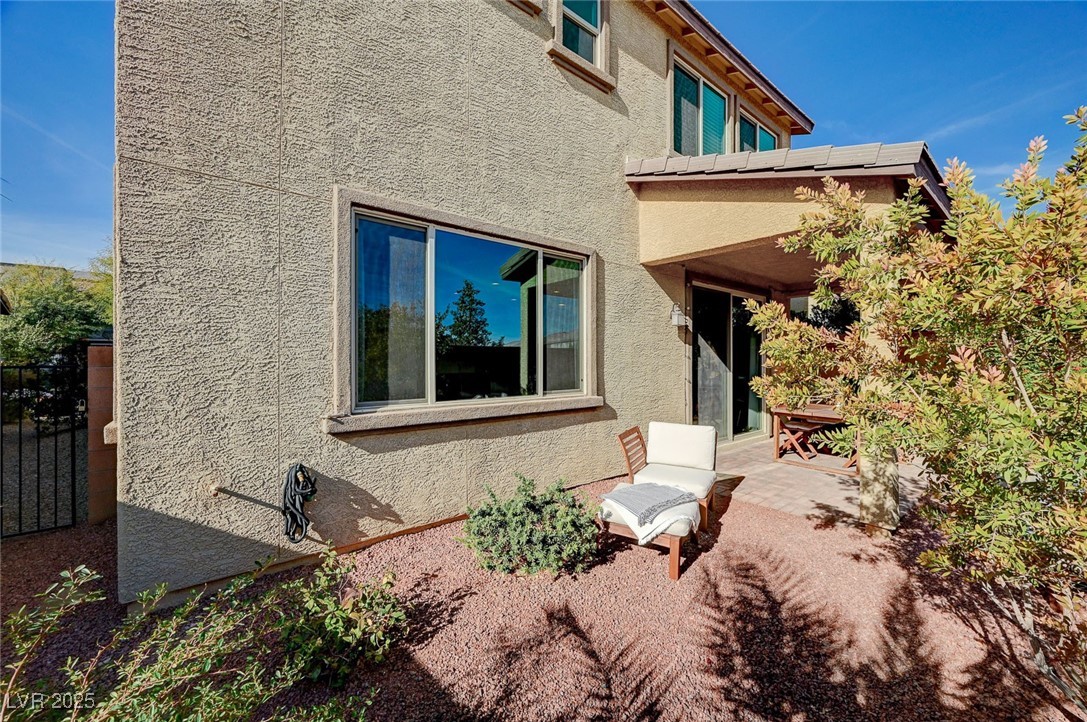 5958 Smith Valley Road