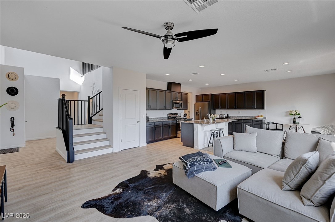 5958 Smith Valley Road