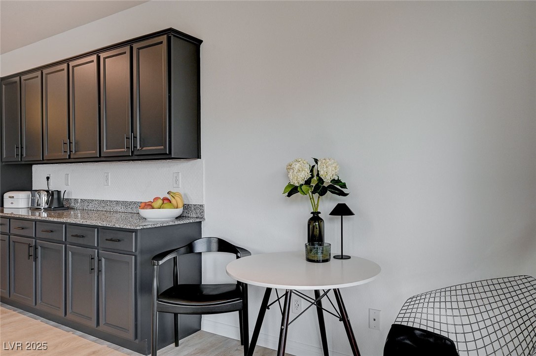 5958 Smith Valley Road