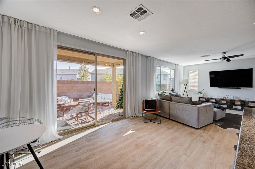 5958 Smith Valley Road