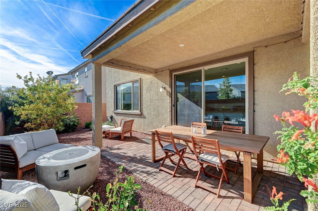 5958 Smith Valley Road