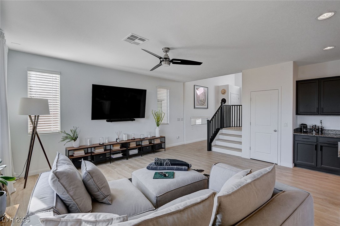 5958 Smith Valley Road