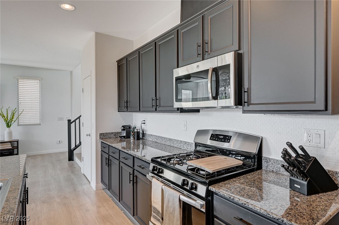 5958 Smith Valley Road