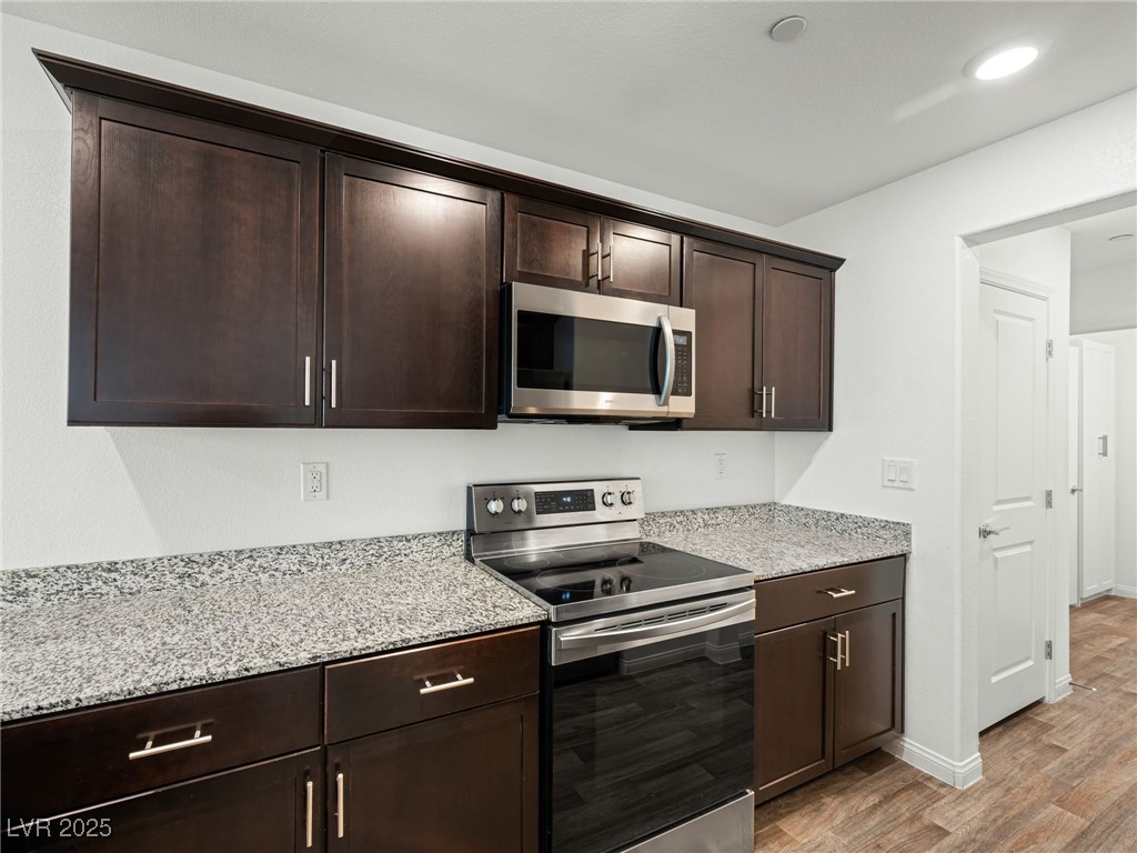 12112 Polar White Court 3