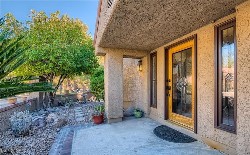 7201 Mission Hills Drive