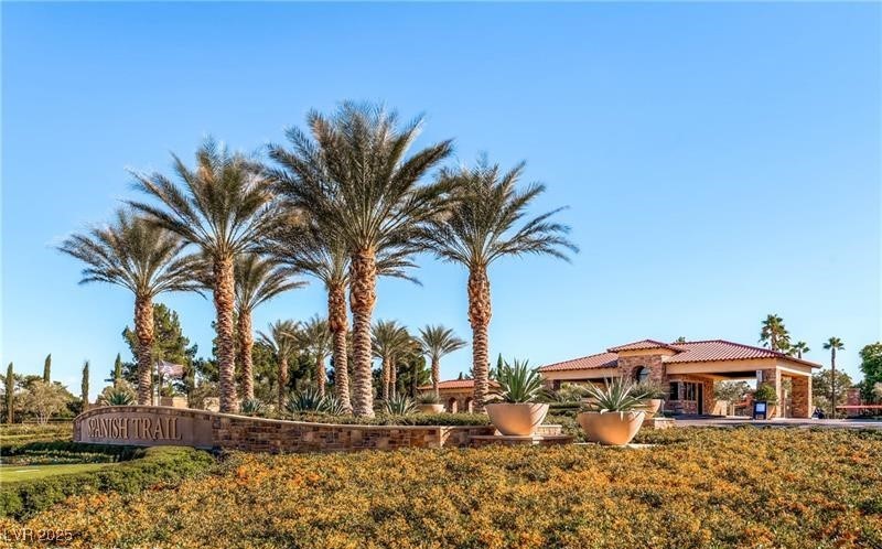 7201 Mission Hills Drive