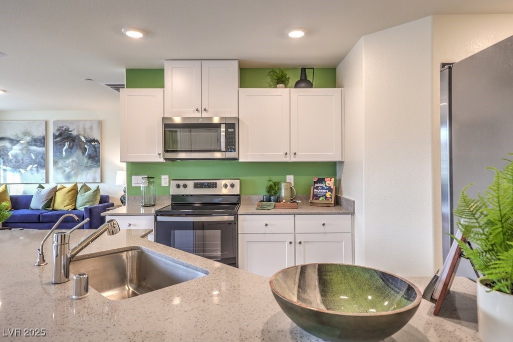 7955 Aurora Sky Street 1