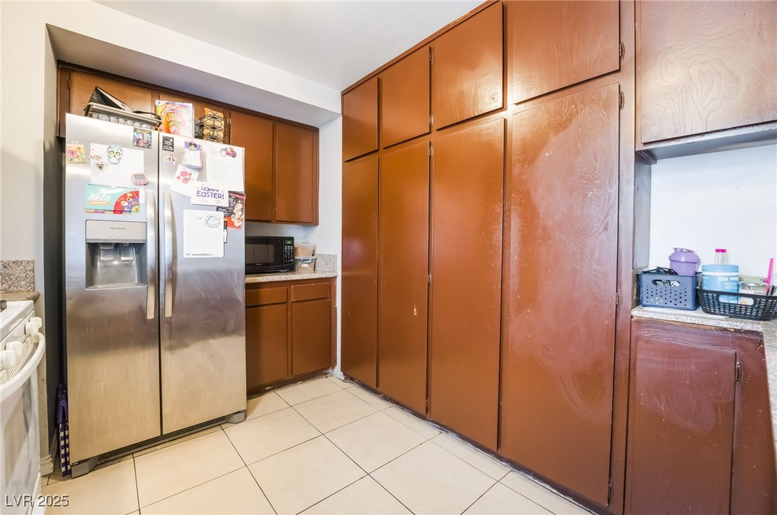 6135 Meadowgrass Lane