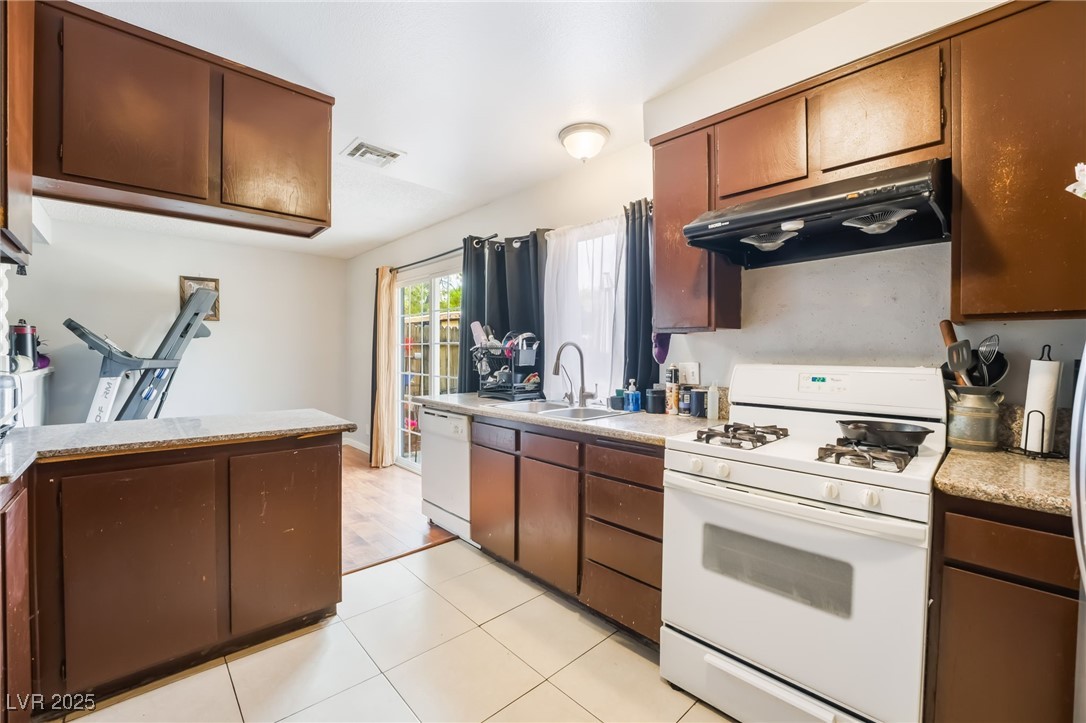 6135 Meadowgrass Lane