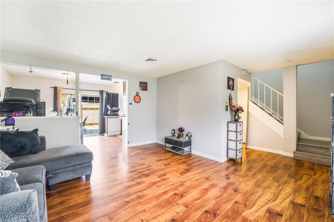 6135 Meadowgrass Lane