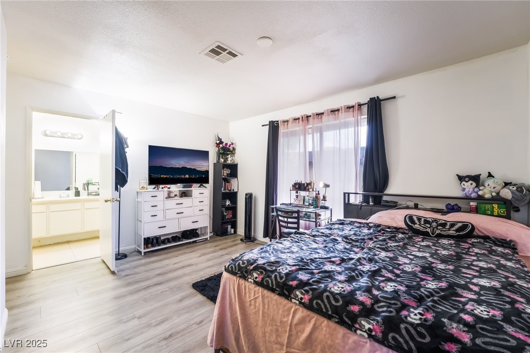 6135 Meadowgrass Lane